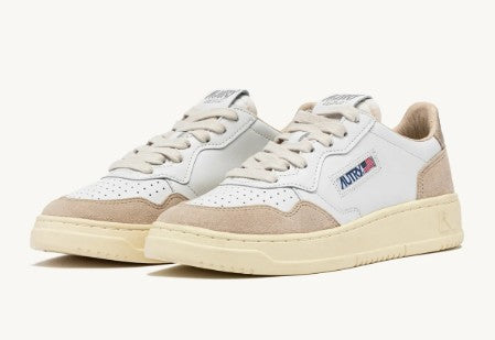 Autry Low-Top Sneakers In White