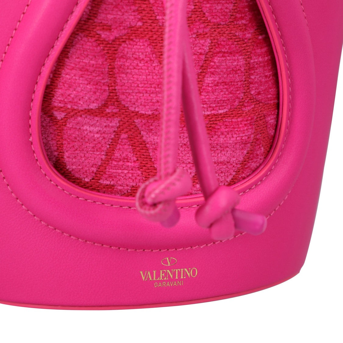 Valentino Le Cinquiéme Bucket Bag Pink