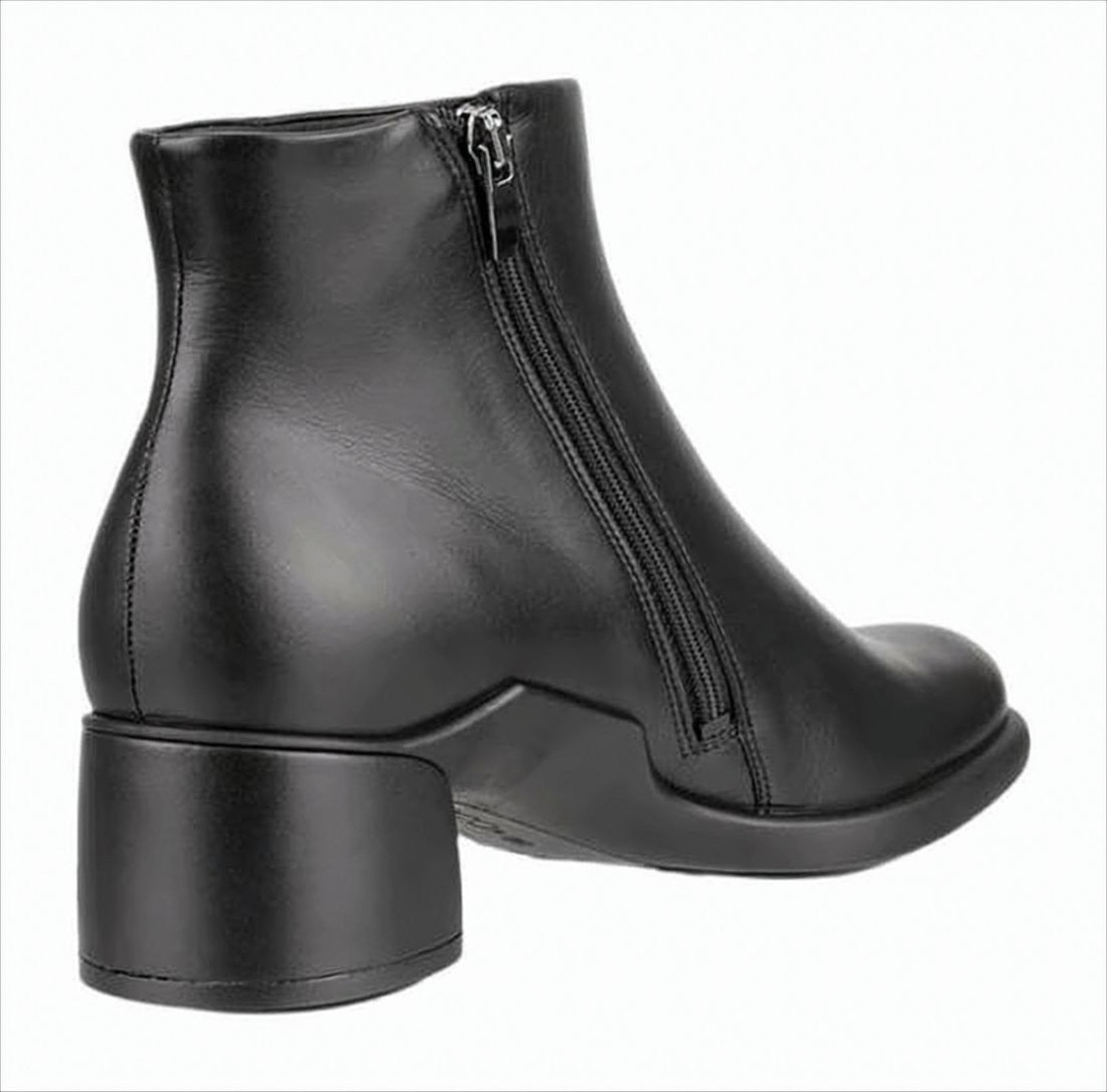 Ecco Smooth Leather Ankle Boots With Side Zipper