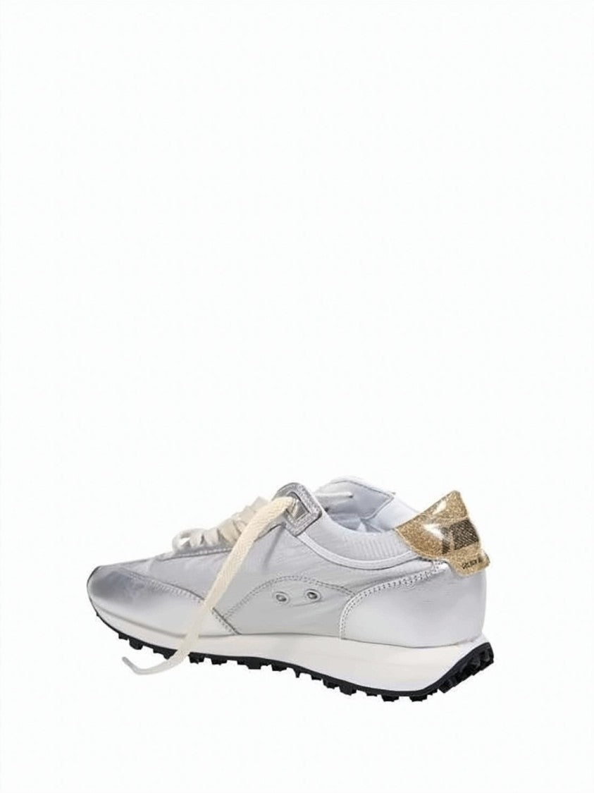 Golden Goose Distressed Low-Top Sneakers With Dark Star Emblem