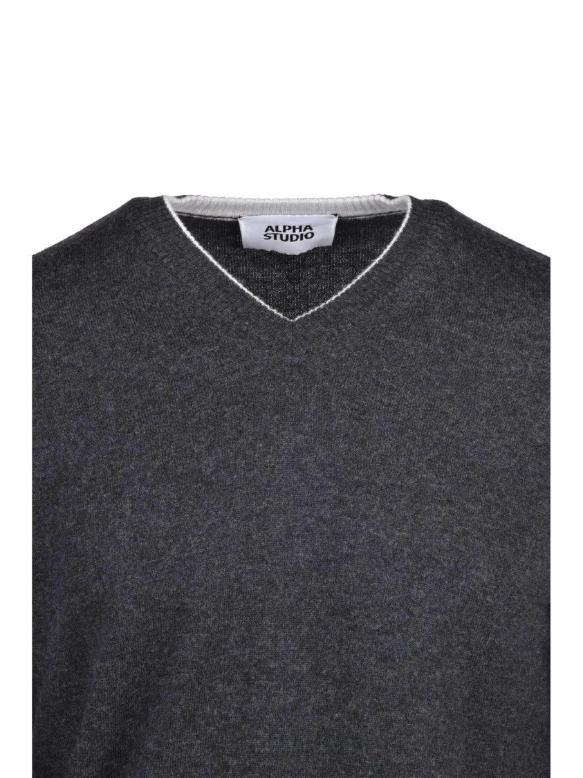 Alpha Studio V-Neck Wool Sweater With Ribbed Details