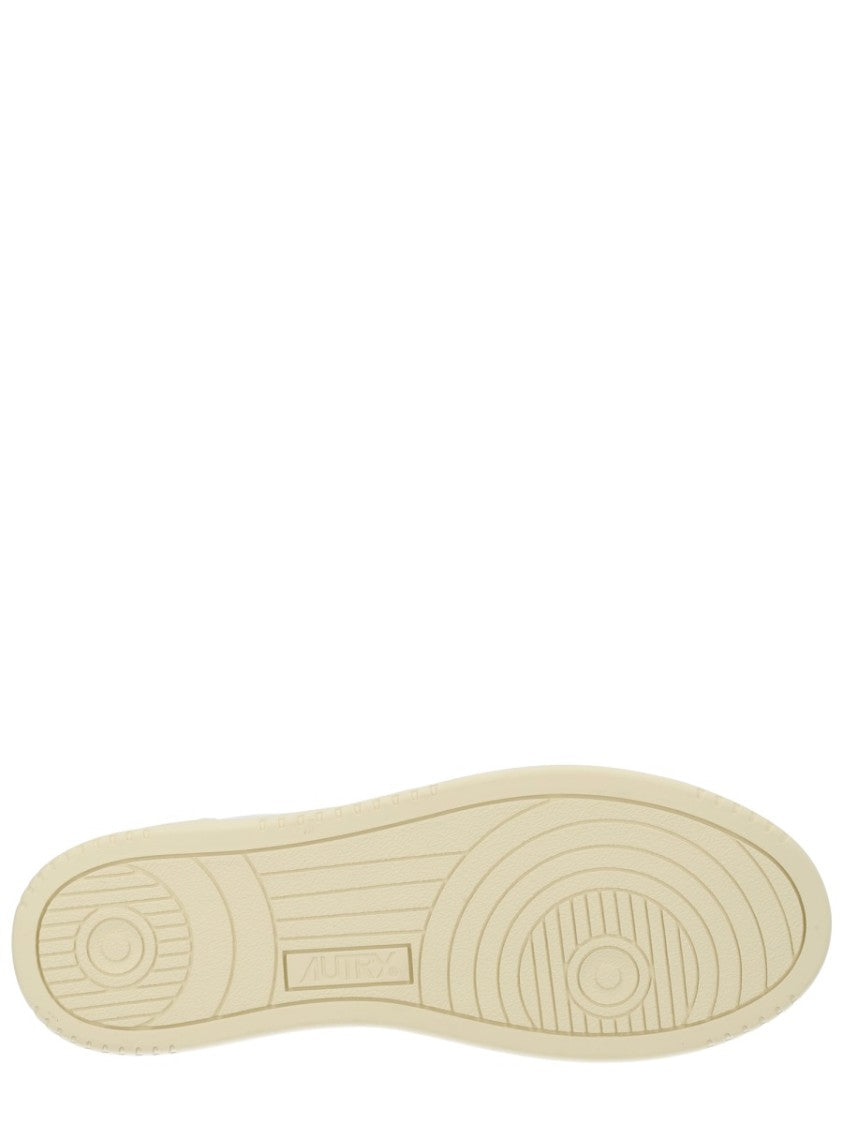 Autry Medalist Low Perforated Muted Green Sneakers