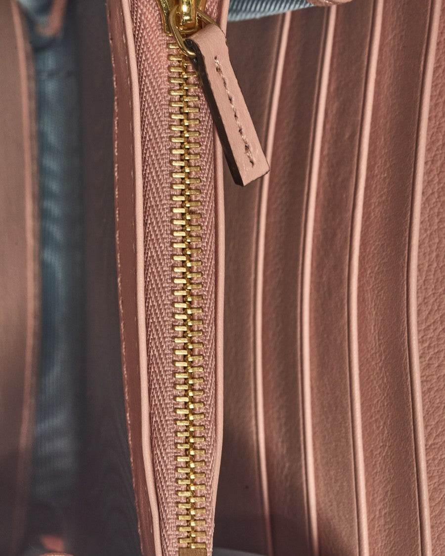 Gucci Blondie Mini Wallet With Gold Chain And Signature Logo