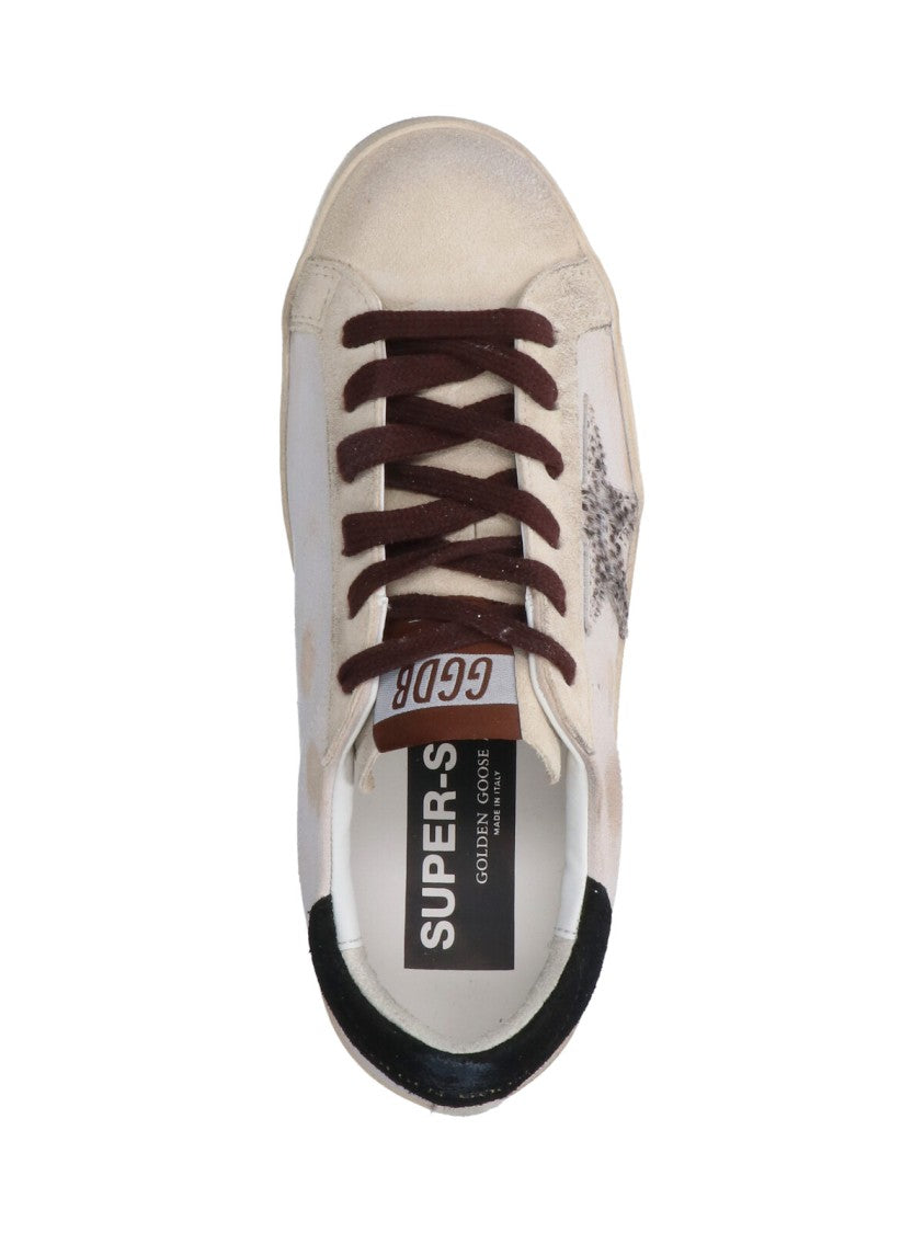 Golden Goose Vintage-Inspired Low-Top Sneakers With Distinctive Star Detail