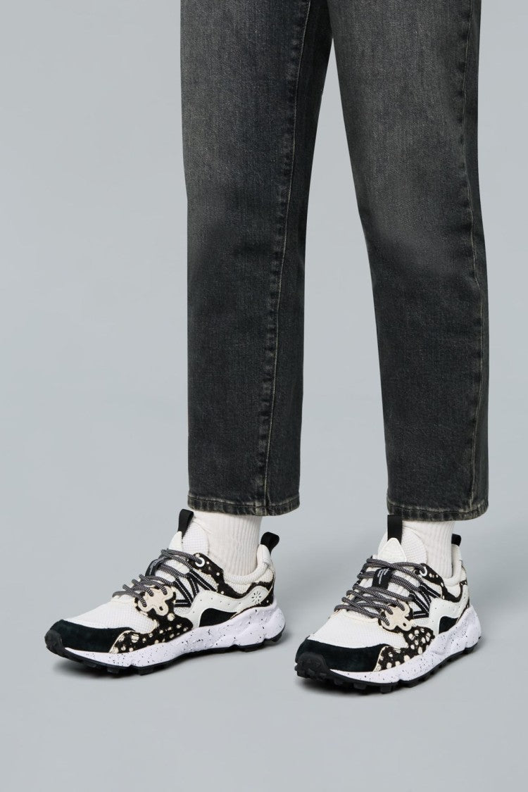 Flower Mountain Dynamic Patterned Sneakers