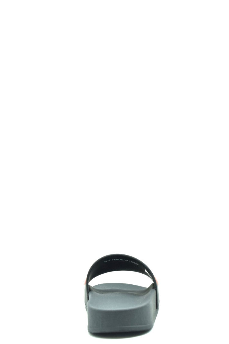 Dsquared2 Contemporary Black Slides With Contrasting Raised Lettering