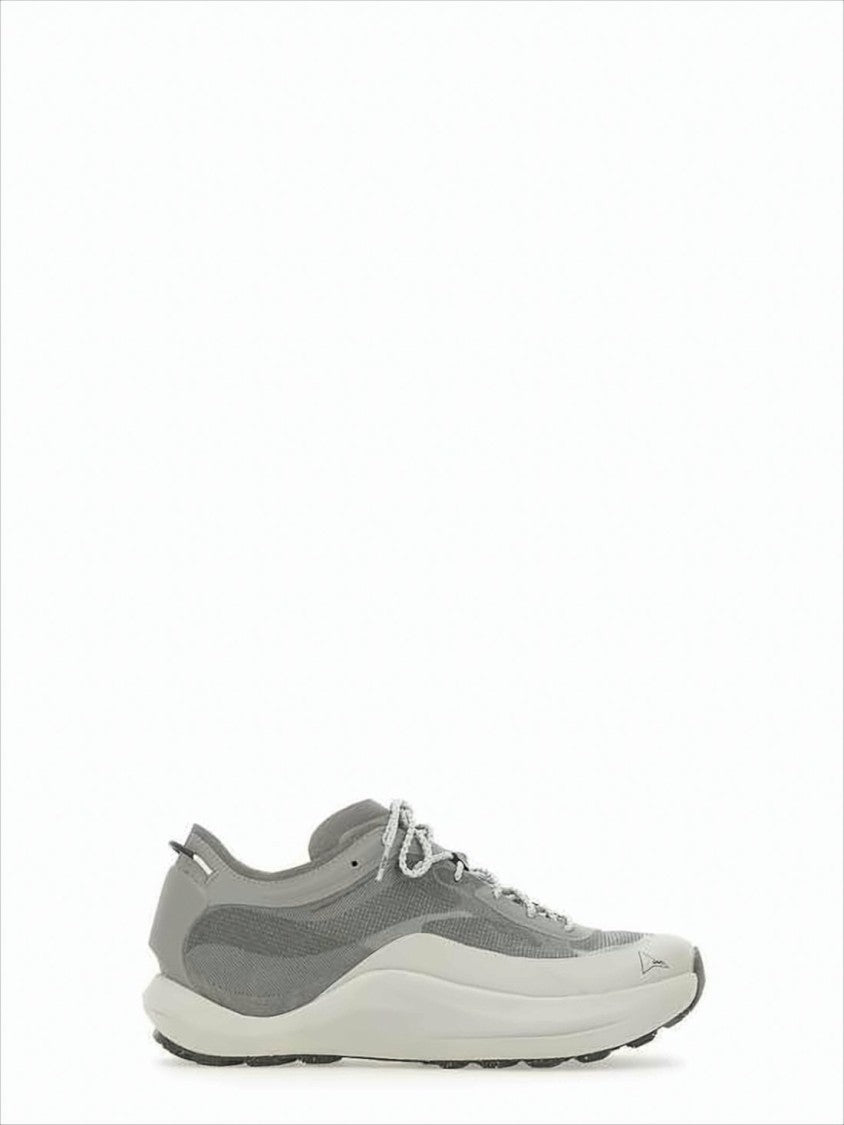 Roa Textured Grey Sneakers With Layered Upper