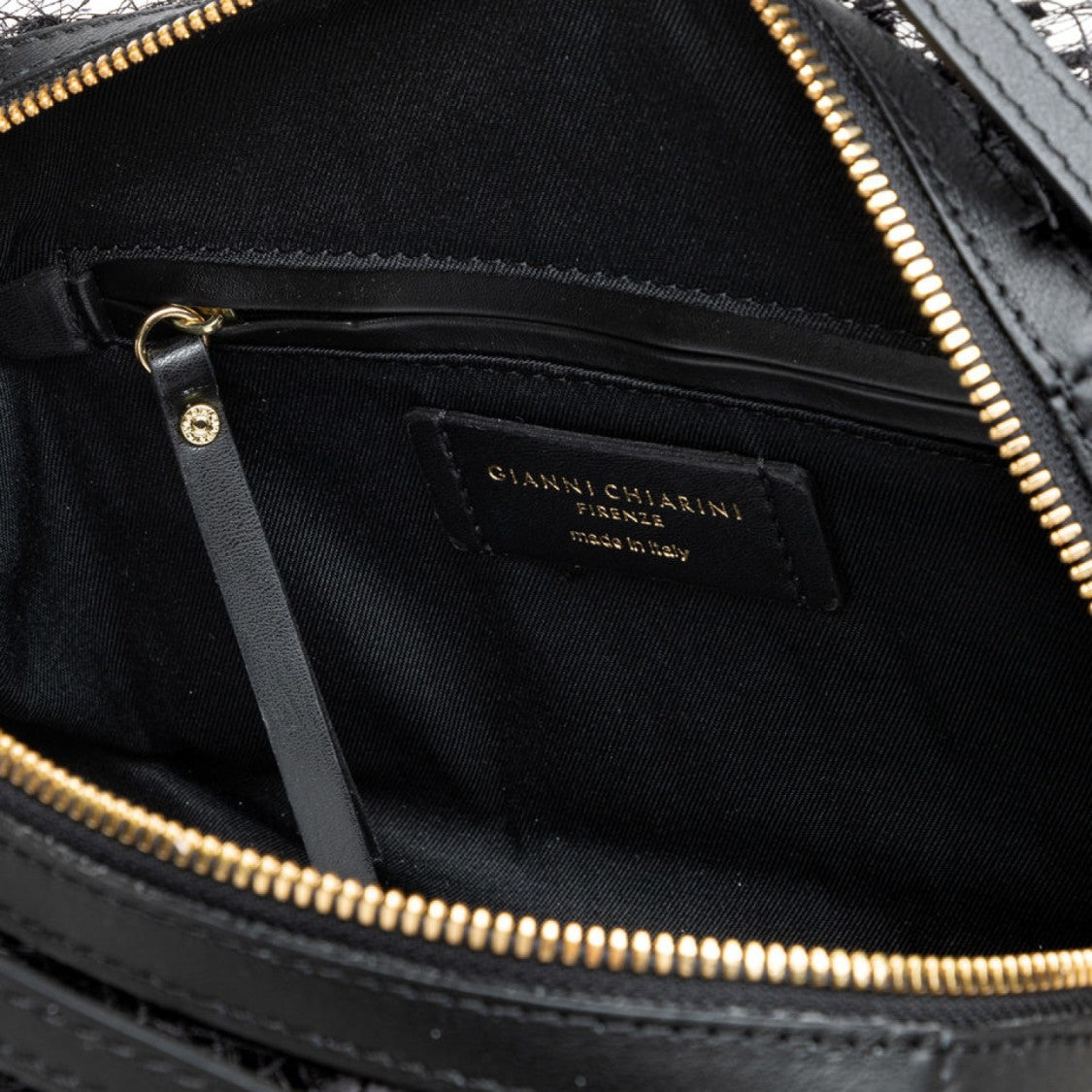 Gianni Chiarini Alifa Handbag In Black Frayed Fabric