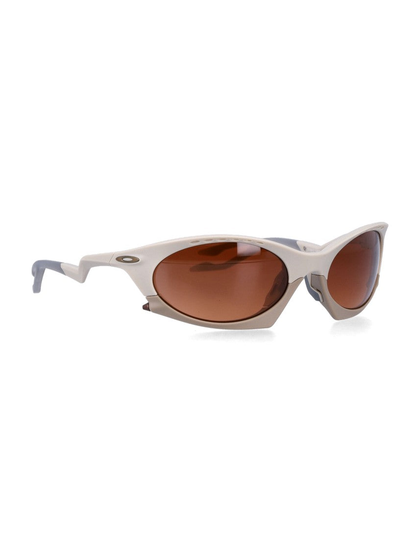 Oakley Plantaris .Odern Cat-Eye Sunglasses