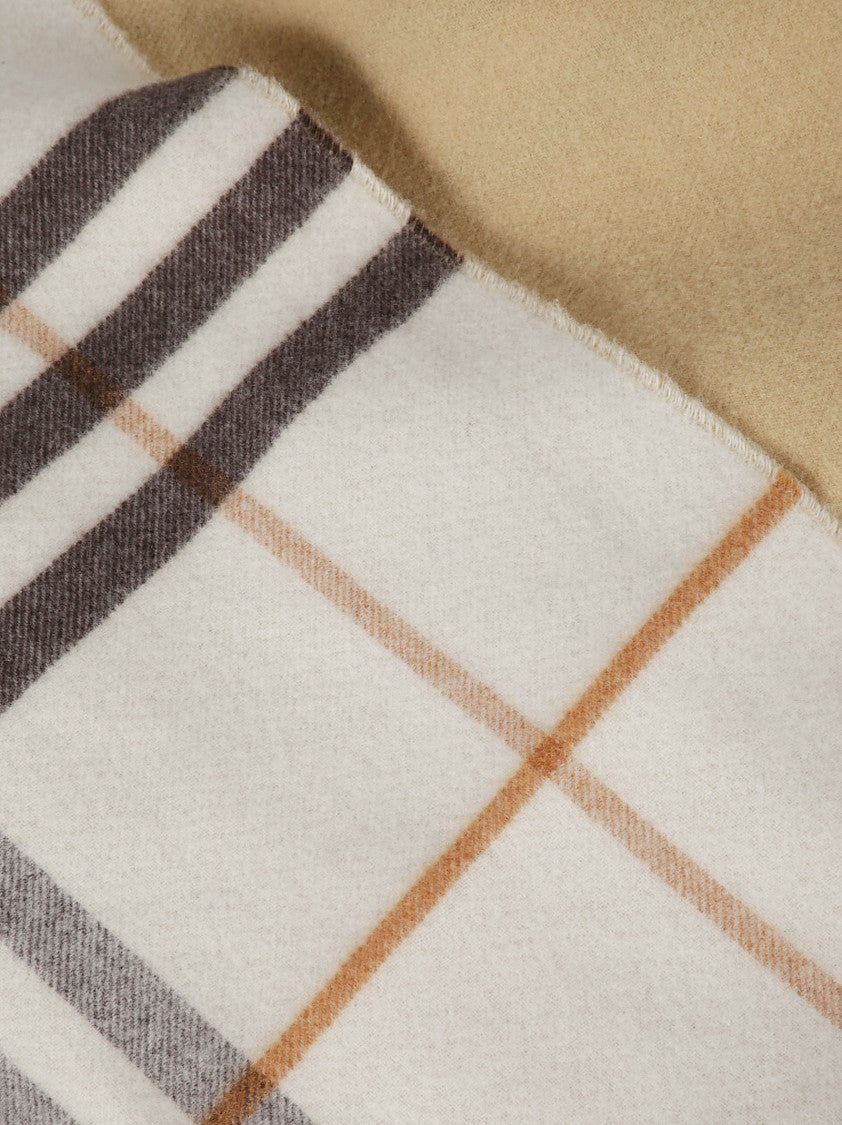 Burberry Reversible Cashmere Scarf With Classic Check