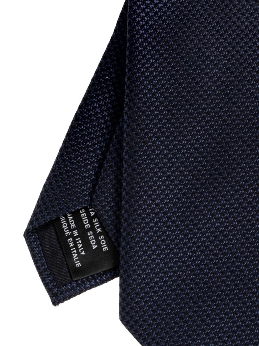 Tom Ford Textured Navy Silk Tie With Classic Pointed Tip