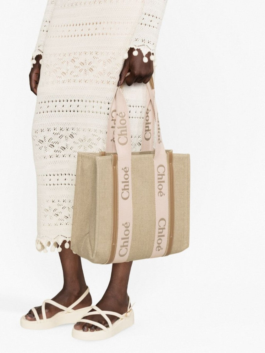 Chloé Textured Linen Tote Bag With Contrasting Handles