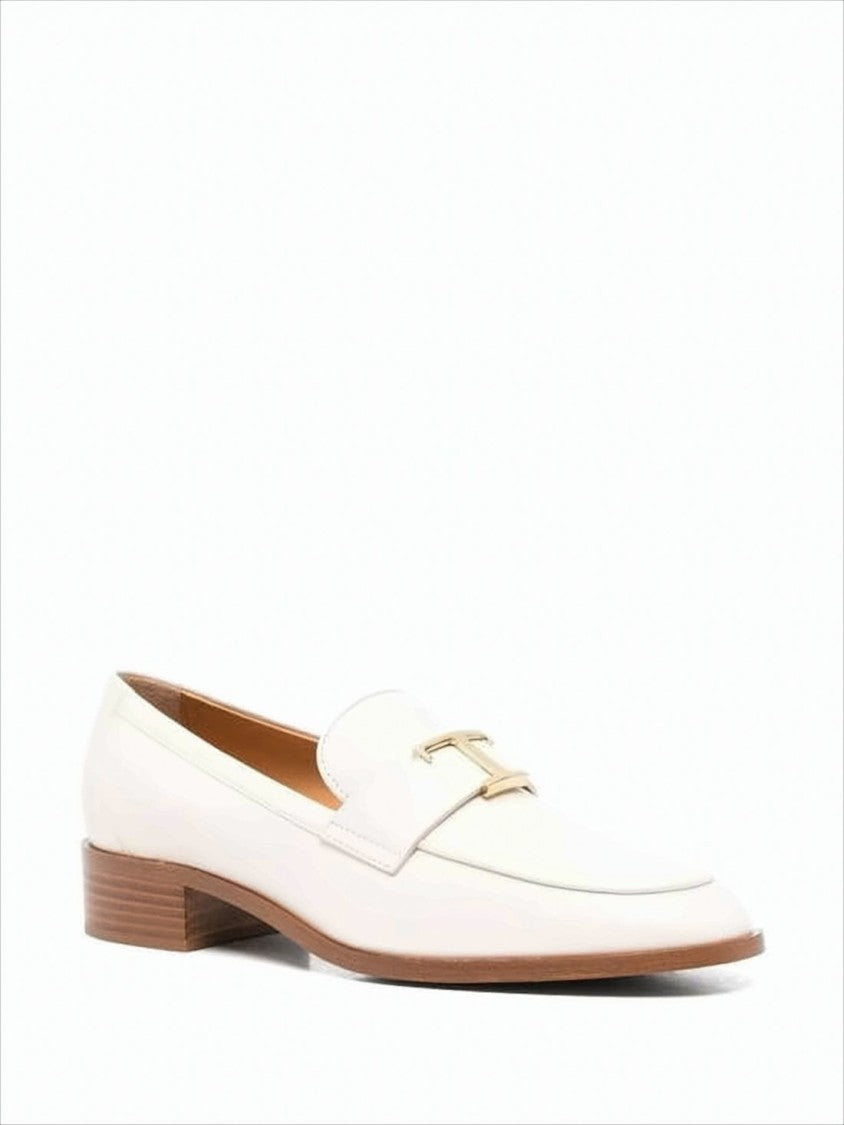 Tod's Smooth Leather Loafers With Subtle Metallic Accent