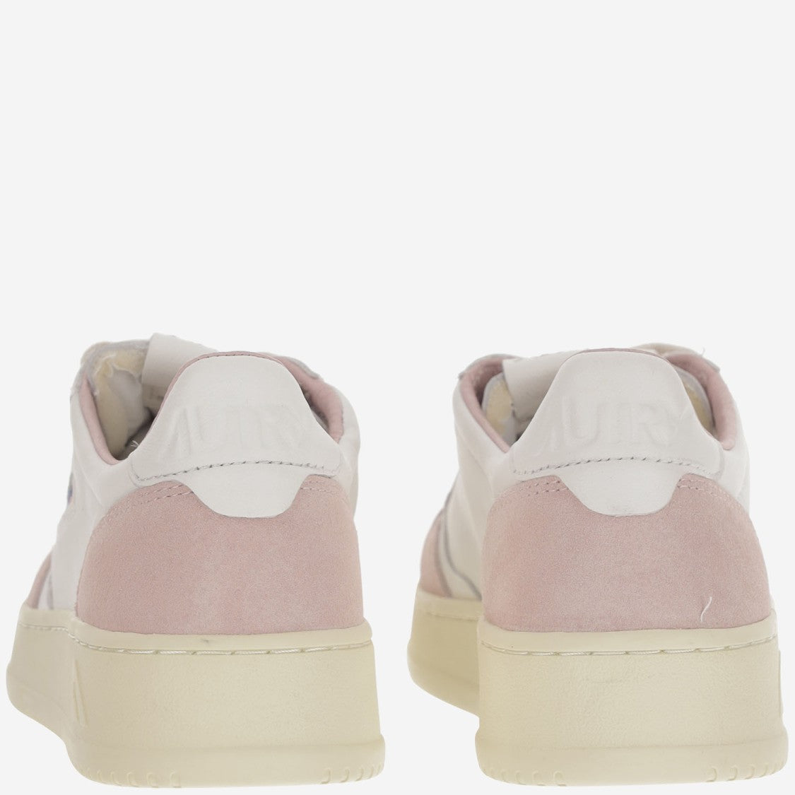 Autry Low Medalist Leather Sneakers