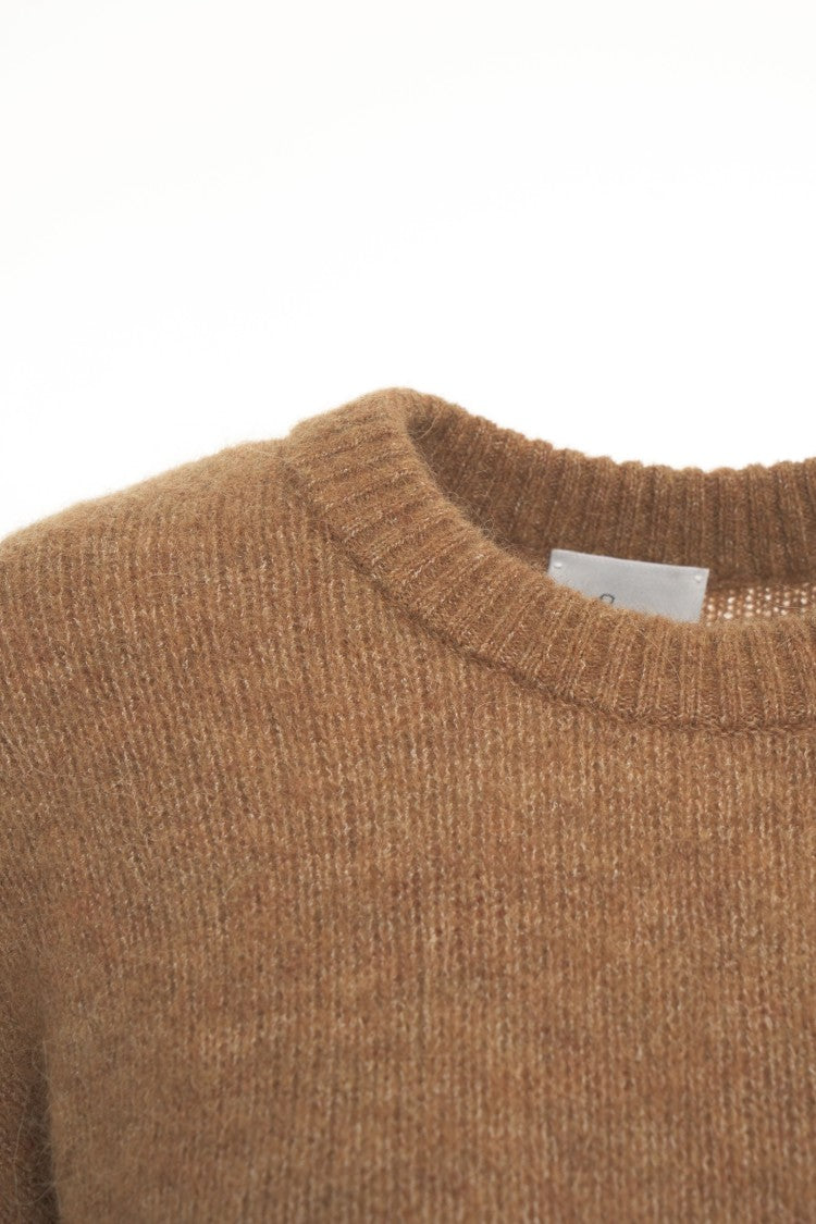 8Pm Textured Brown Knit Sweater With Relaxed Fit And Ribbed Accents