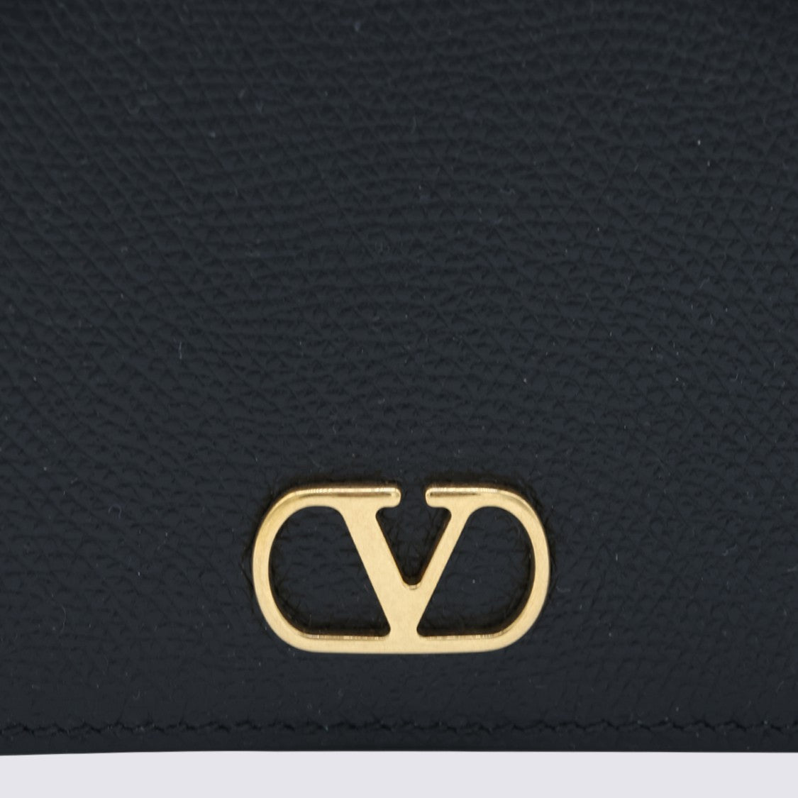Valentino Garavani Textured Black Handbag With Gold-Tone Chain And Emblem