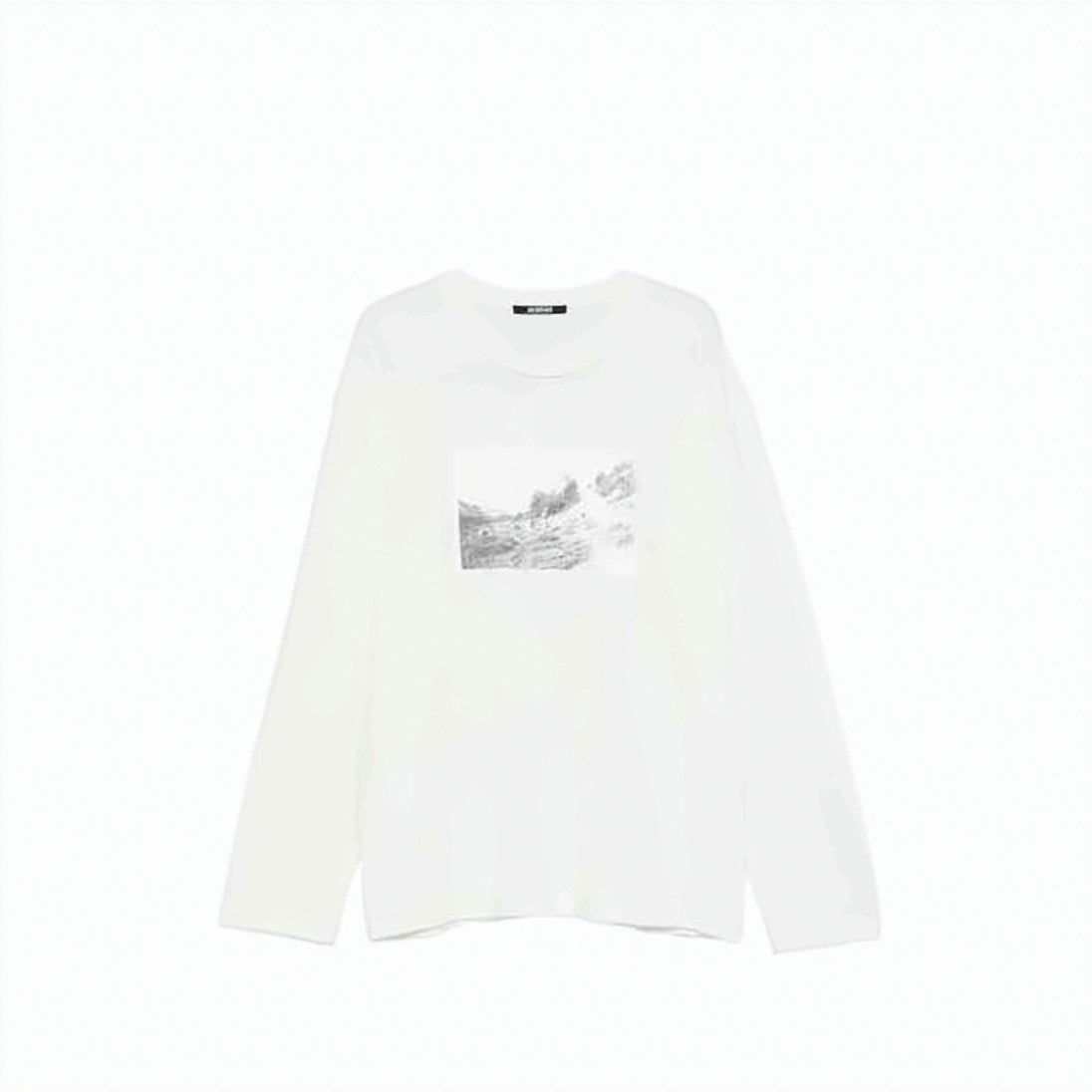 Jacquemus White Long-Sleeve T-Shirt With Subtle Photographic Prints