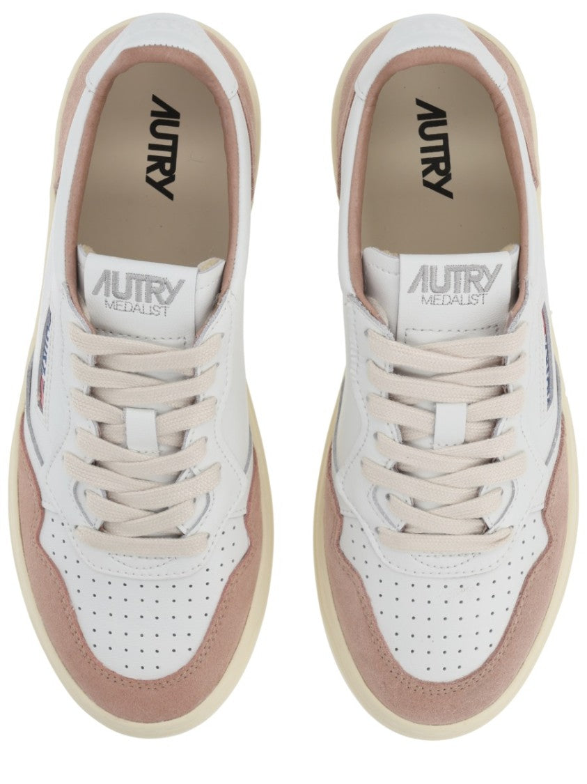 Autry Medalist Low Perforated Toe Sneakers