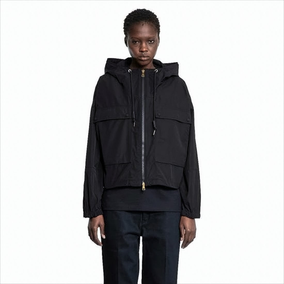 Moncler Cropped Black Jacket With Hood And Relaxed Cuffs