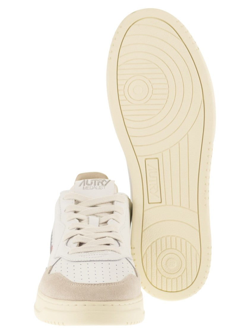 Autry Medalist Low - Leather And Suede Sneakers