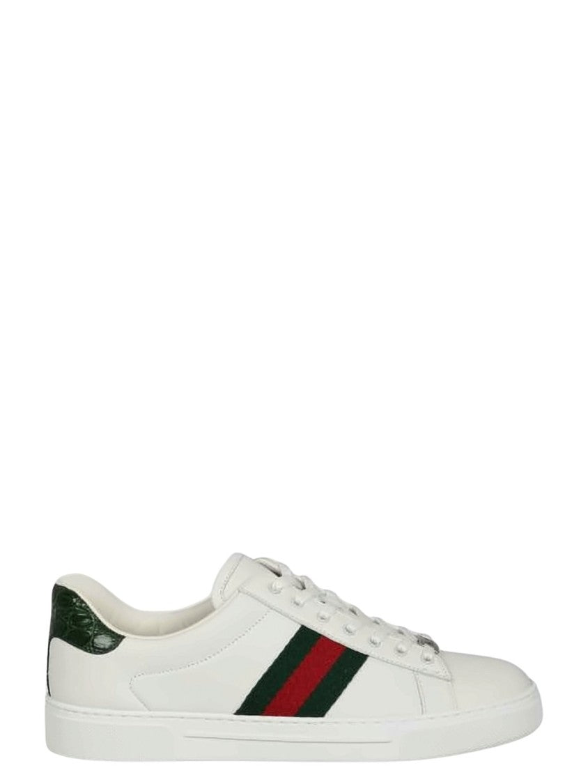 Gucci Smooth Leather Low-Top Sneakers With Signature Stripes