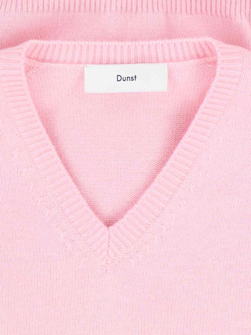 Dunst V-Neck Sweater Crafted From Cashmere And Wool Blend