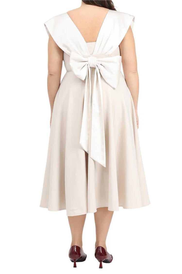Santas* Flared Dress - White