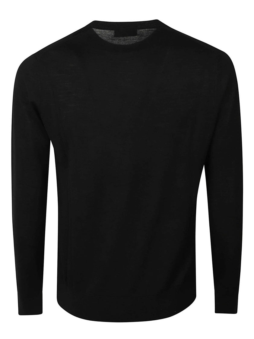 Ballantyne Fine-Knit Black Sweater With Classic Crew Neckline