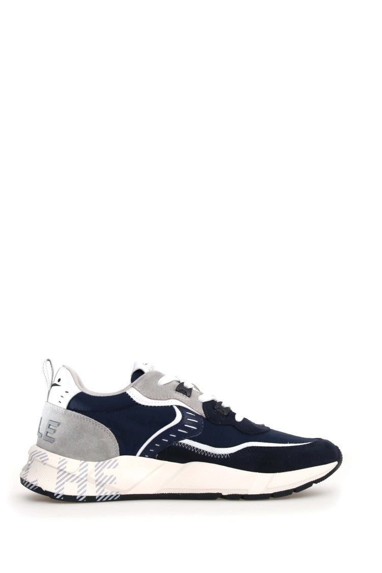 Voile Blanche Urban Sneakers With Distinctive Lacing