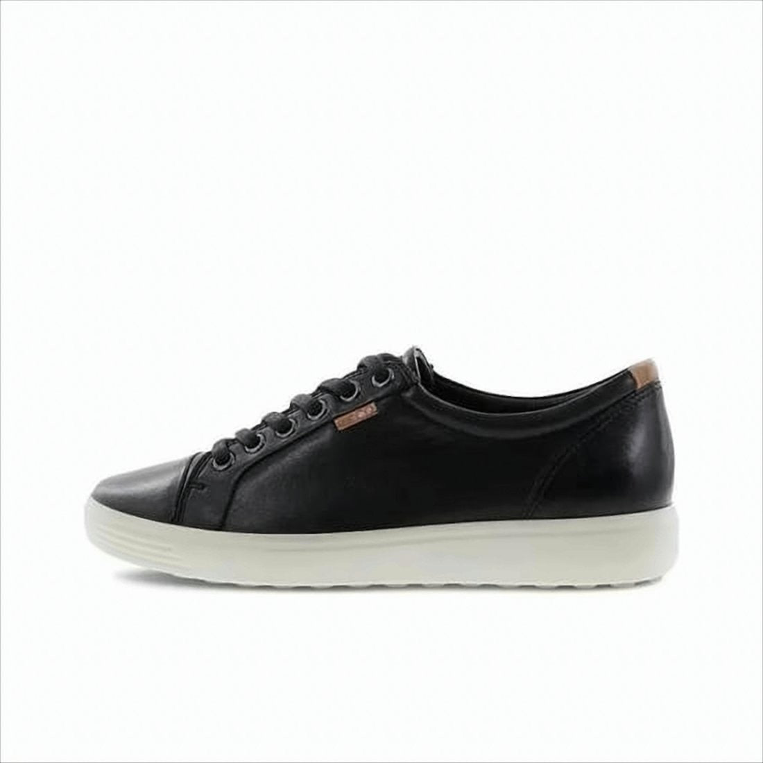 Ecco Minimalist Low-Top Sneaker With Smooth Leather Upper