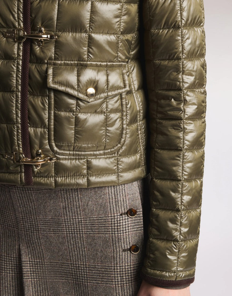 Fay Quilted Cropped Jacket With Hook-And-Automatic Clasps