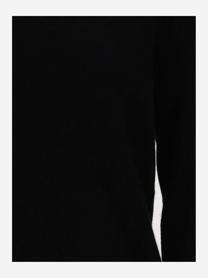Vince Pure Cashmere V-Neck Pullover With Ribbed Edges