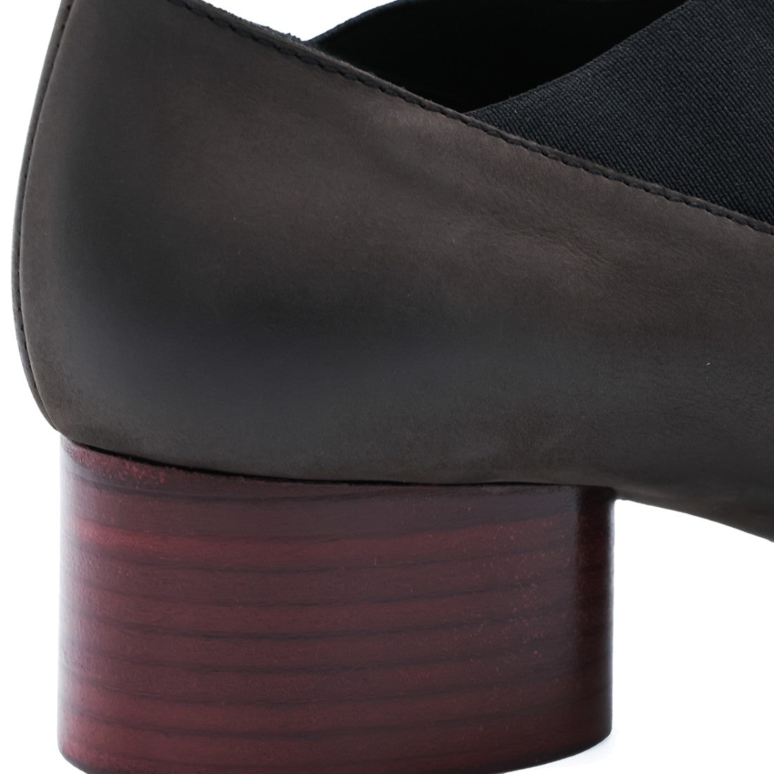 Uma Wang Brown Red Leather Elastic Band Mid-Wood Heel Pumps