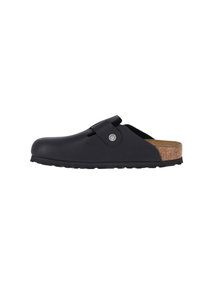 Birkenstock Slip-On Mules With Rounded Toe And Metal Buckle Detail