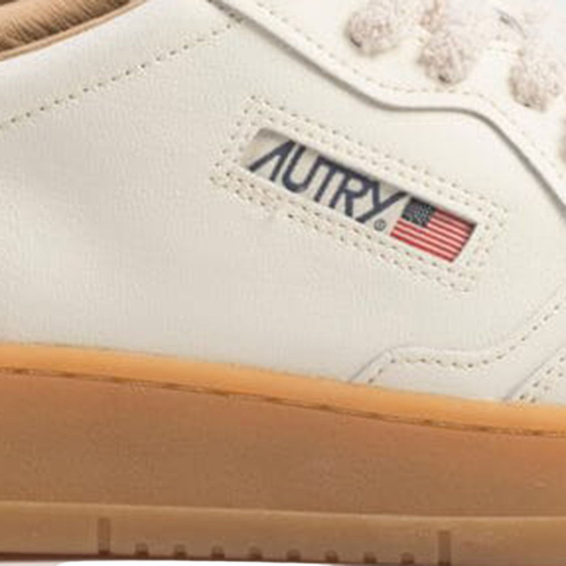 Autry Medalist Low Sneakers