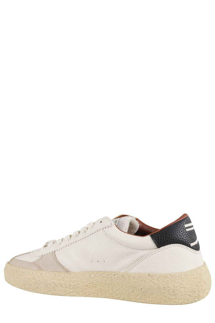 Puraai Bone-Colored Low-Top Sneakers With Suede Inserts