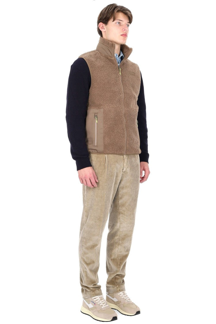 Cotopaxi Bacano Model Teddy Gilet