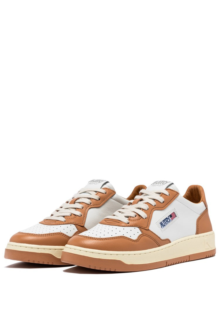 Autry Women’S Medalist Bicolor Leather Sneakers White/Hazelnut