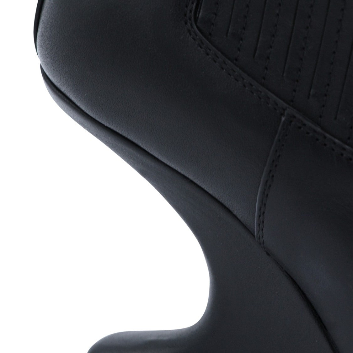 Rick Owens Pointed Toe Black Boots With High Ankle Cut