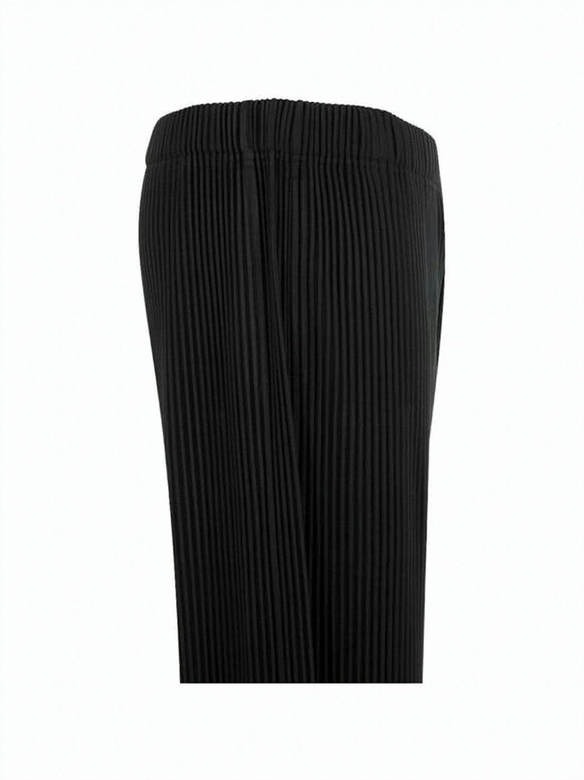 Homme Plissé Issey Miyake Structured Pleated Training Shorts With Elastic Waistband