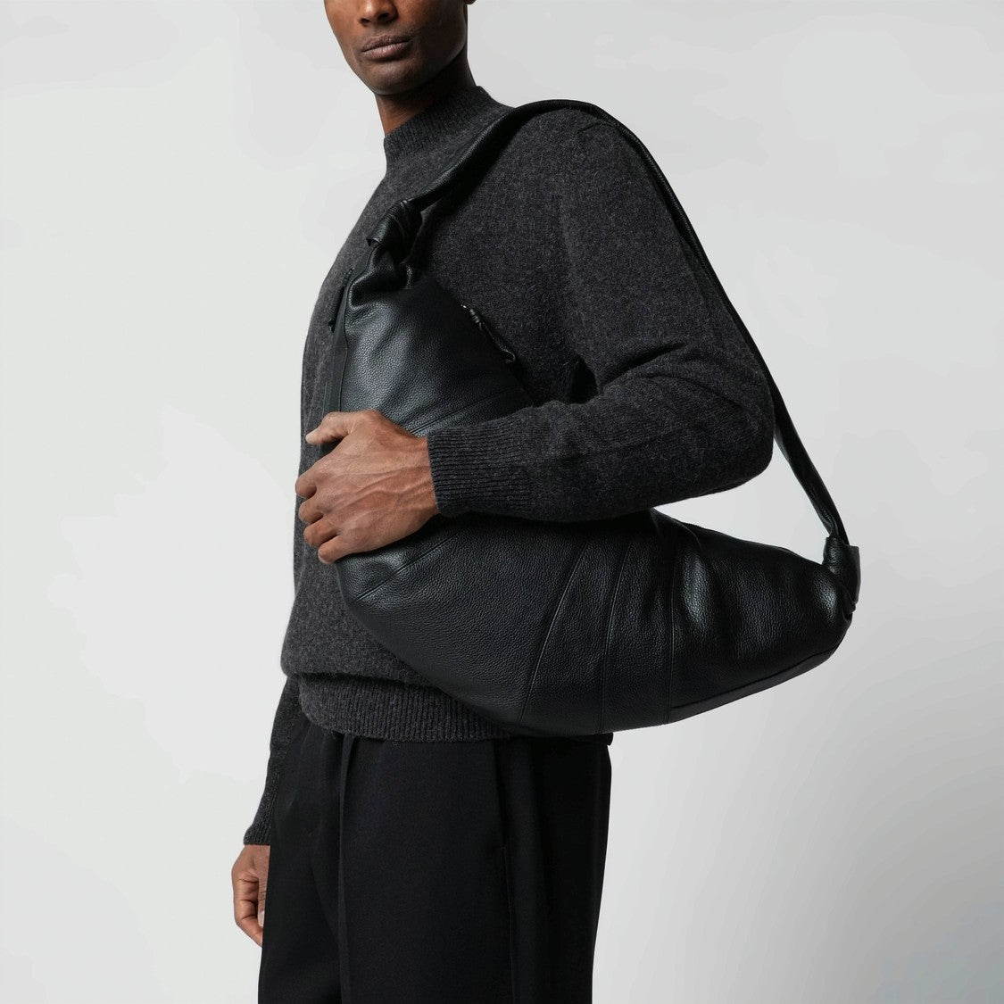 Lemaire Large Crescent-Shaped Shoulder Bag In Soft Grained Leather