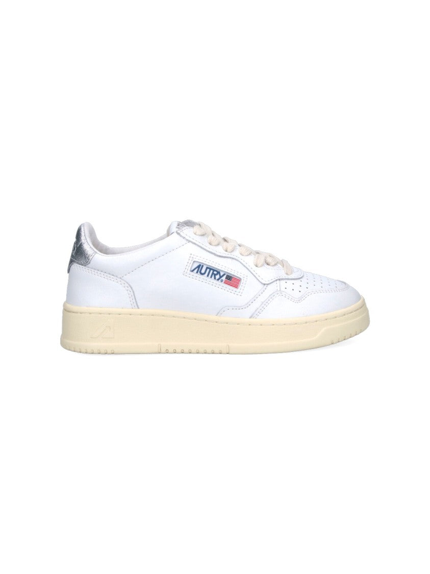 Autry "Medalist" Low Sneakers – White