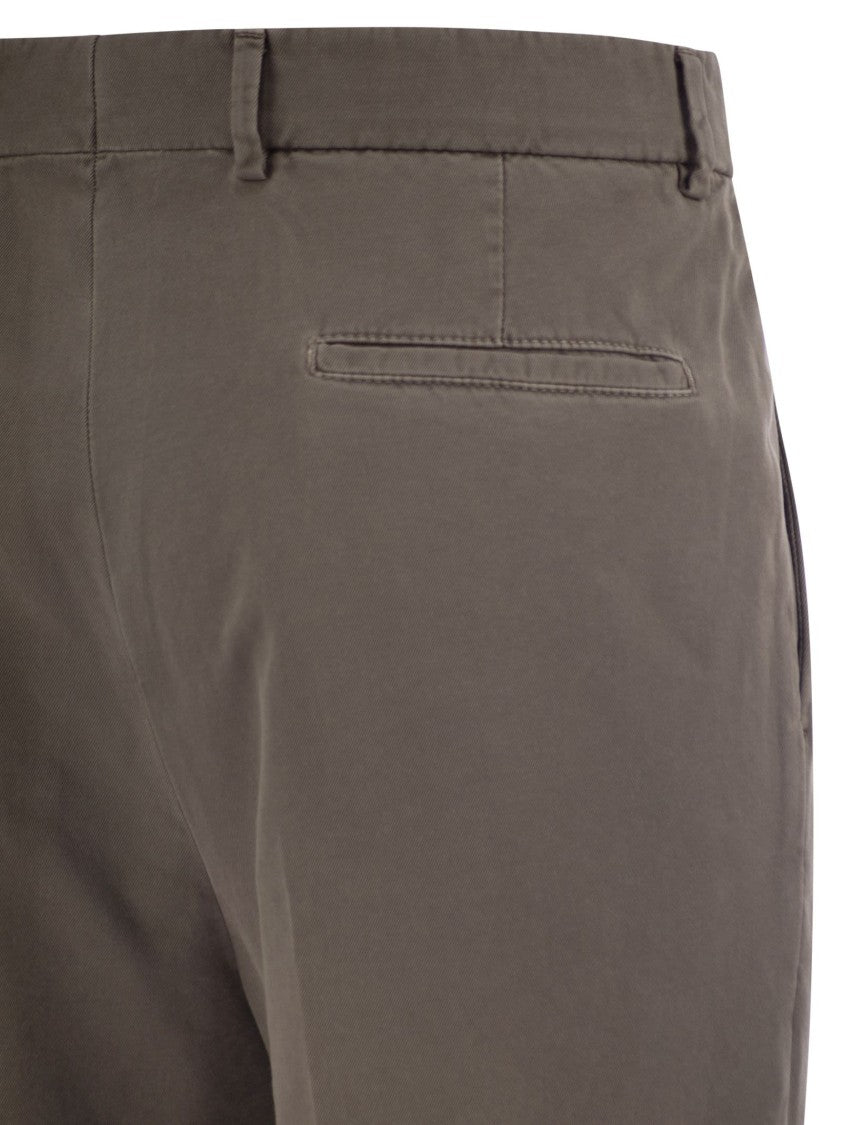 Brunello Cucinelli Leisure Fit Trousers In Garment-Dyed Cotton Velvet