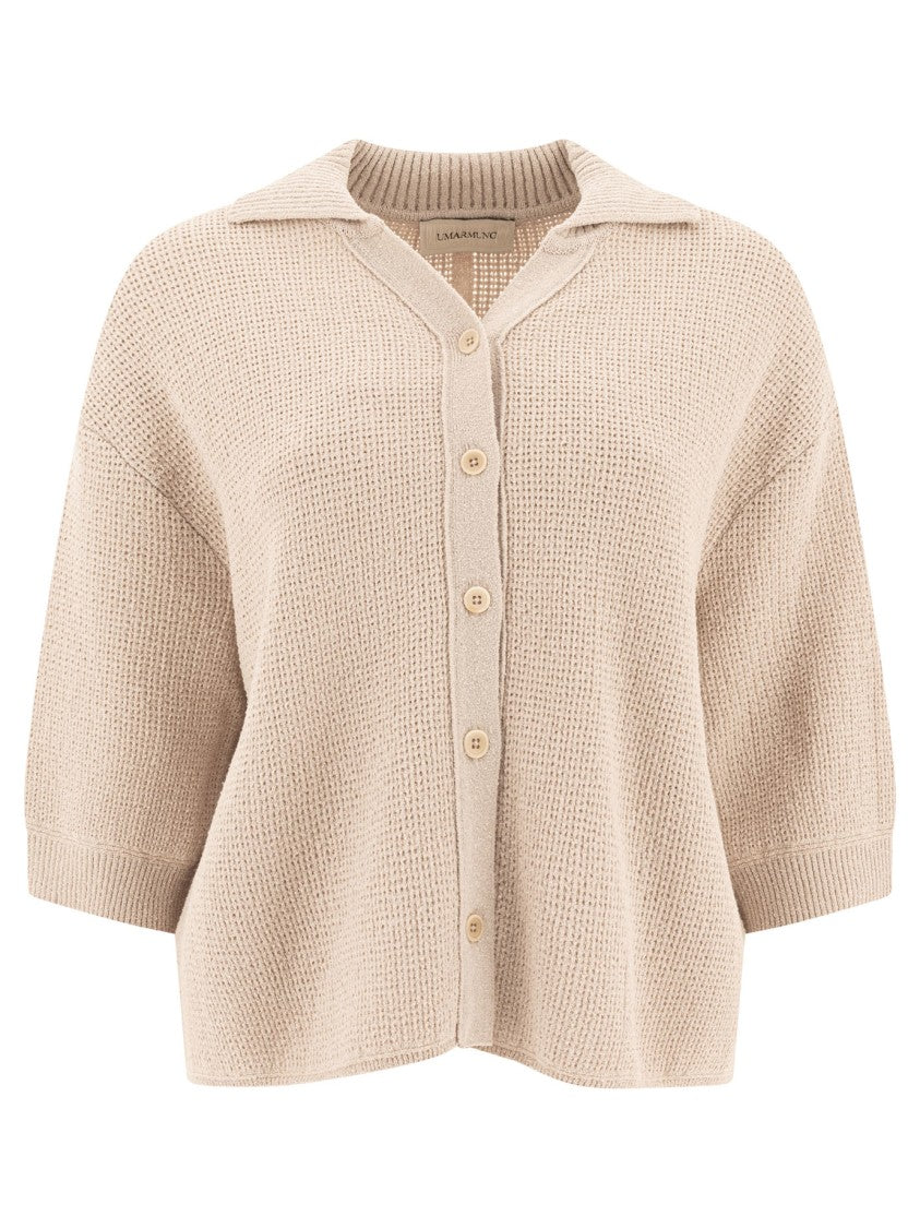 Umarmung Textured Knit Cardigan With Button-Down Front