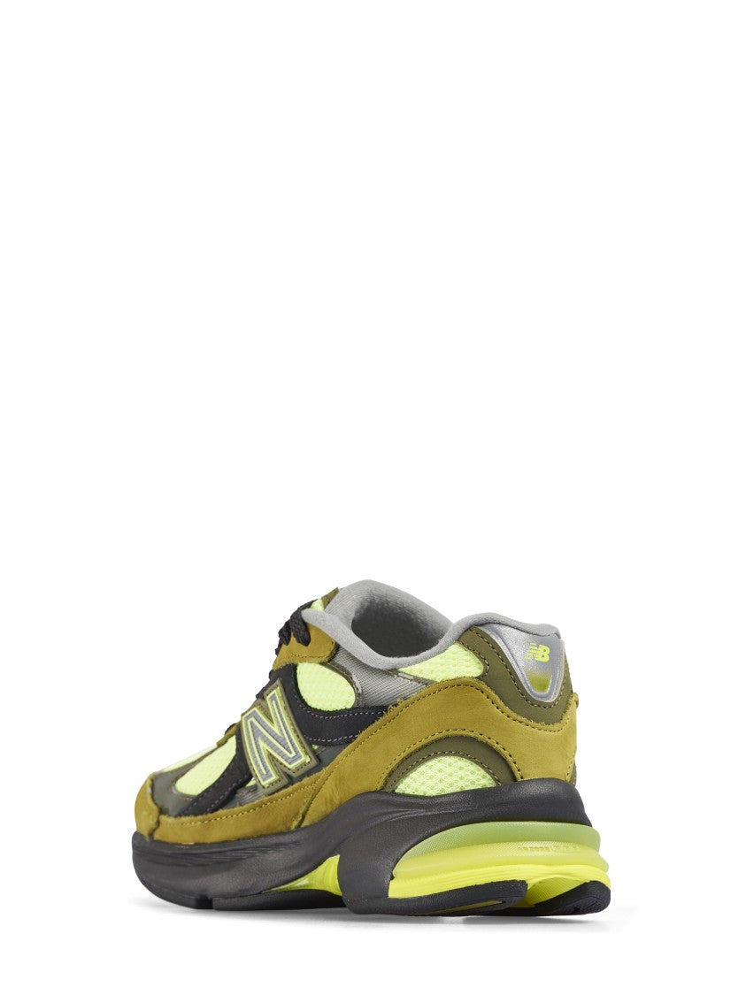 New Balance Dynamic Layered Sneakers With Chunky Sole