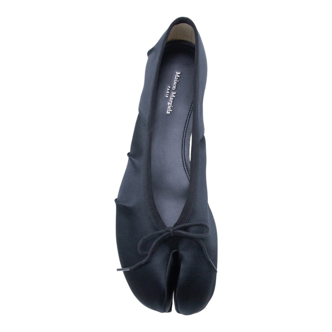 Maison Margiela Minimalist Black Flats With Rounded Toe And Low-Profile Sole