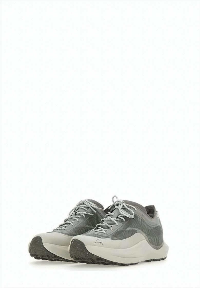 Roa Textured Grey Sneakers With Layered Upper