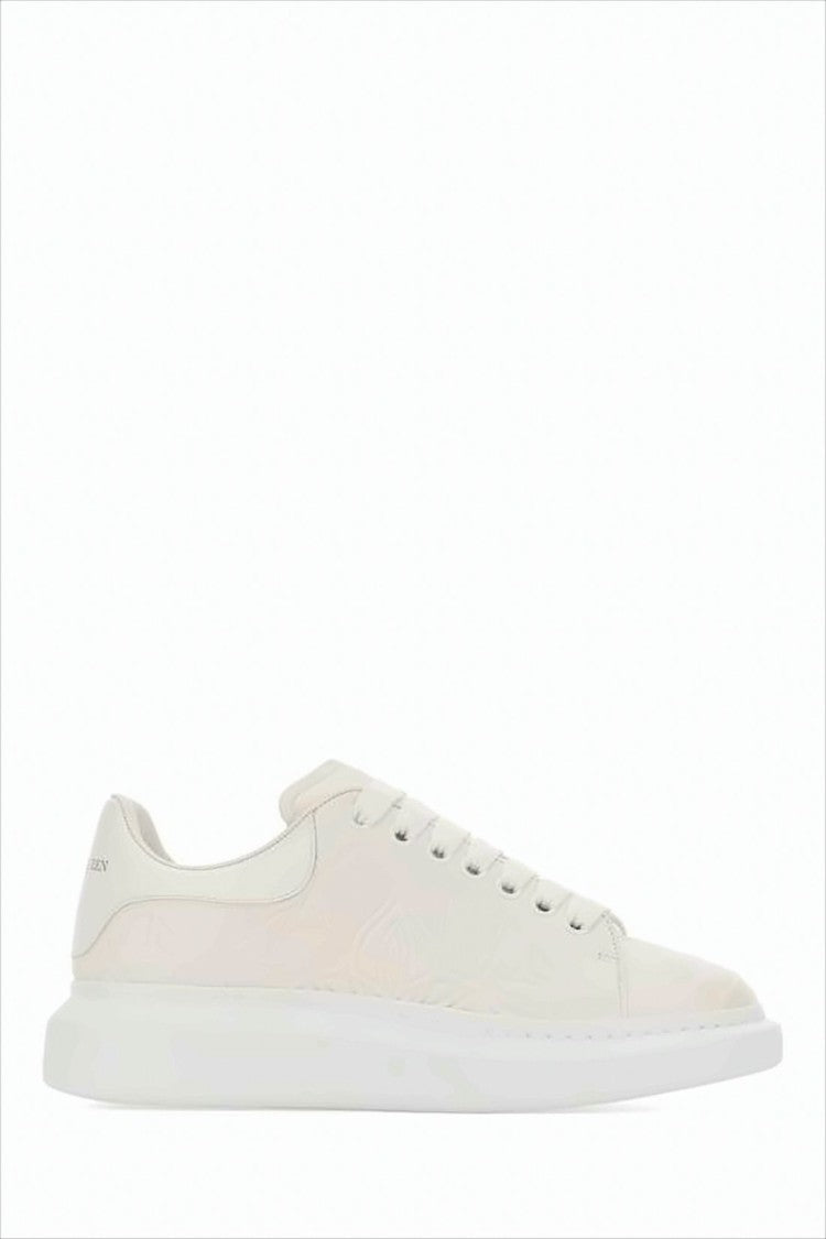 Alexander Mcqueen Smooth Leather Low-Top Sneakers With Embossed Detailing
