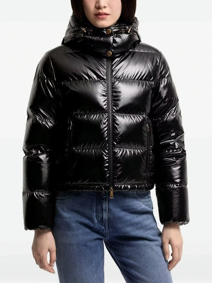 Moncler Cropped Black Puffer Jacket With High Collar And Snap Buttons