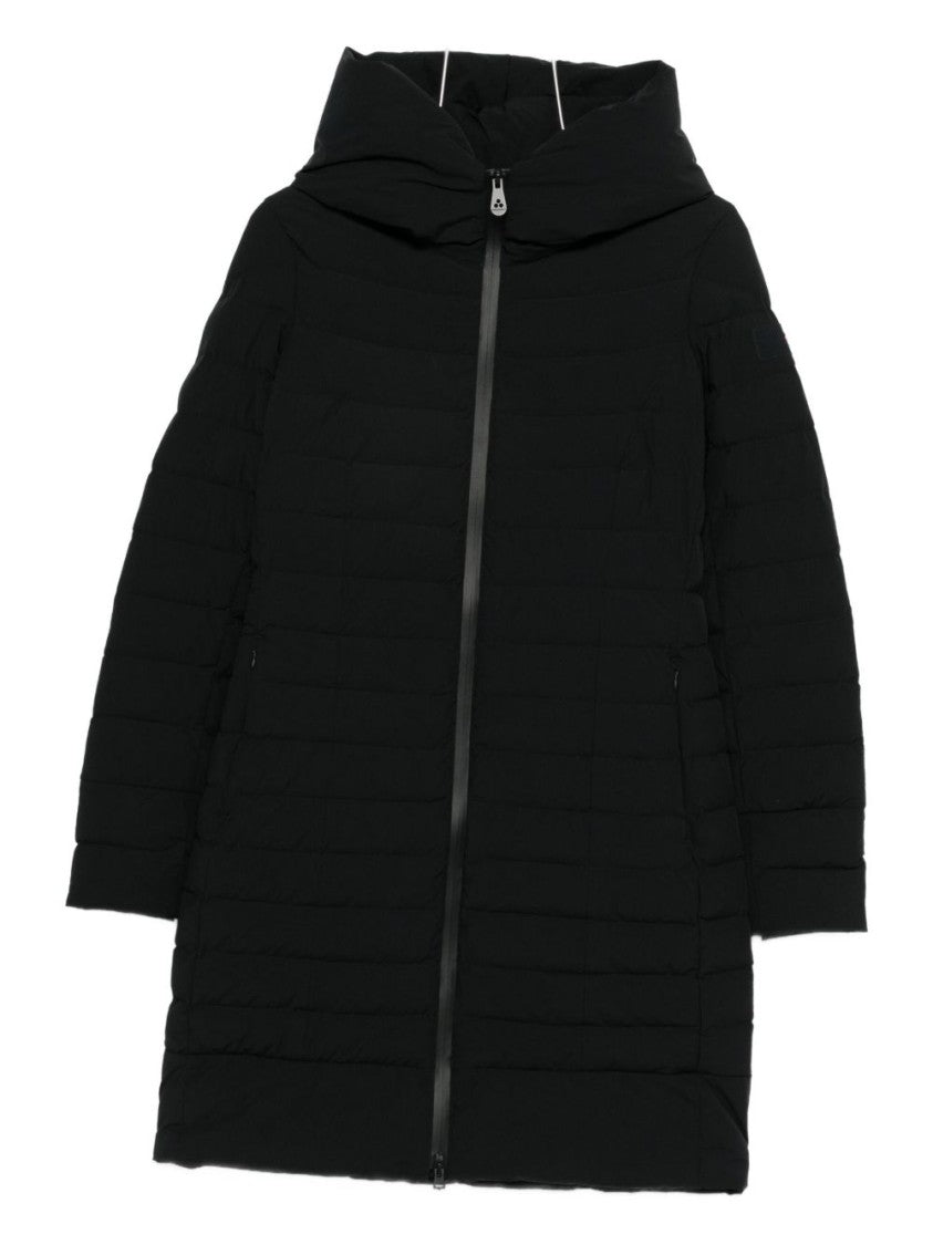 Peuterey Tailored Minimalist Black Parka With Quilted Design